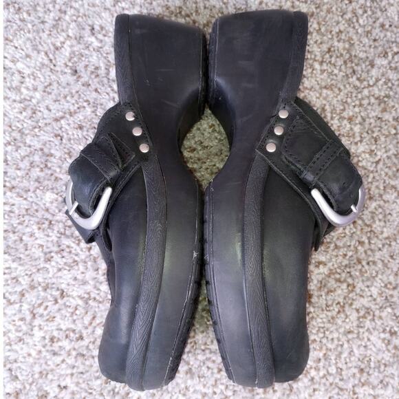 Crocs Black Leather Slip-On Mules Women’s Size 8 Comfort Clogs - Picture 7 of 11